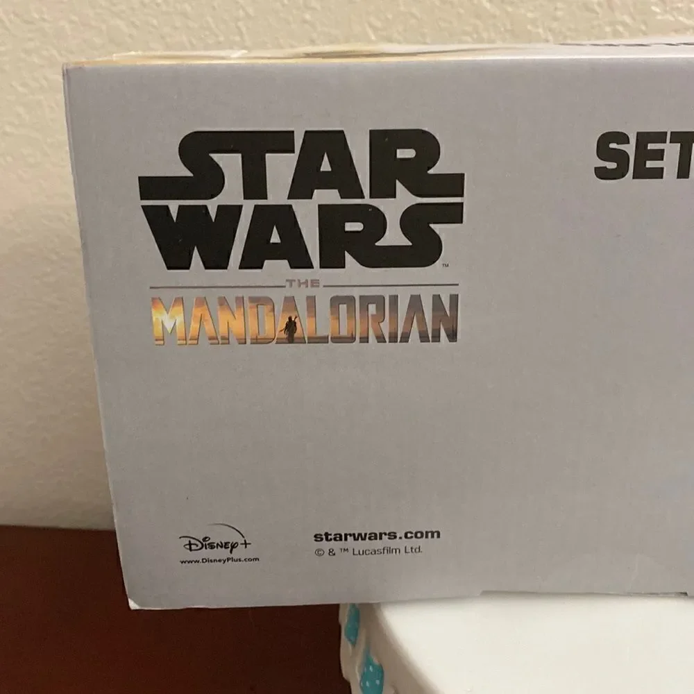 Star Wars The MANDALORIAN glass tumblers NIB NEW IN BOX Disney 16oz each